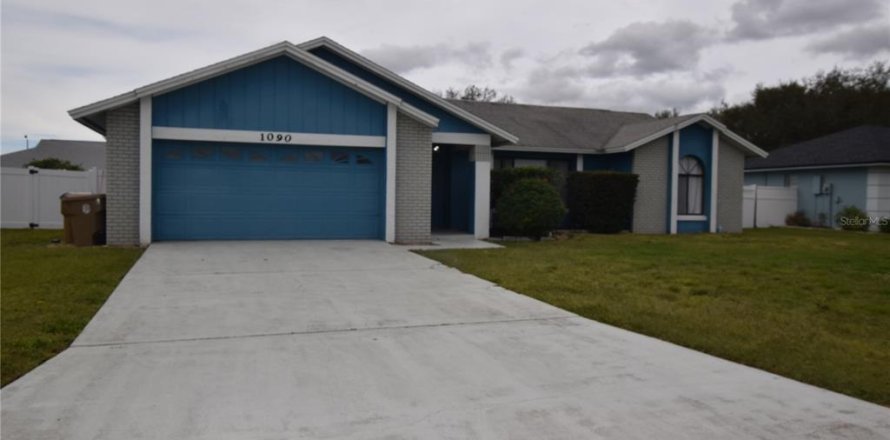 Casa en Kissimmee, Florida 3 dormitorios, 155.98 m2 № 2103863