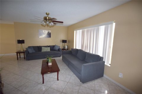 Casa en alquiler en Kissimmee, Florida, 3 dormitorios, 155.98 m2 № 2103863 - foto 10