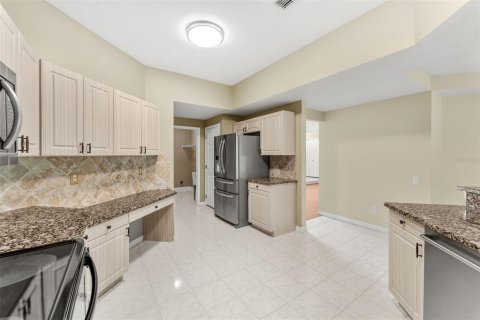 House in Orlando, Florida 4 bedrooms, 227.24 sq.m. № 2349777 - photo 26