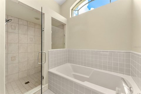 House in Orlando, Florida 4 bedrooms, 227.24 sq.m. № 2349777 - photo 22
