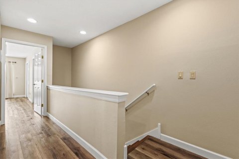 Townhouse in Tampa, Florida 2 bedrooms, 146.14 sq.m. № 2302361 - photo 24
