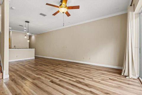 Townhouse in Tampa, Florida 2 bedrooms, 146.14 sq.m. № 2302361 - photo 20