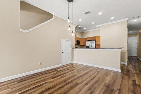 Townhouse in Tampa, Florida 2 bedrooms, 146.14 sq.m. № 2302361 - photo 17