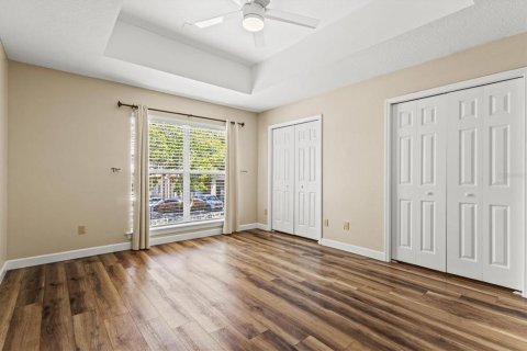 Townhouse in Tampa, Florida 2 bedrooms, 146.14 sq.m. № 2302361 - photo 28