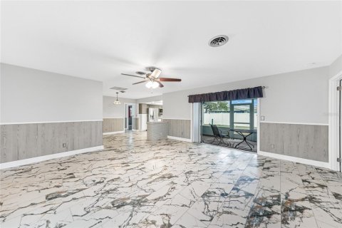 House in Englewood, Florida 2 bedrooms, 124.4 sq.m. № 1772793 - photo 5