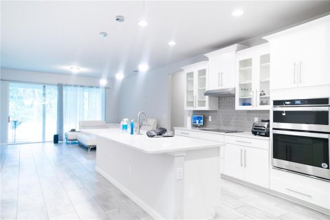 House in Riverview, Florida 4 bedrooms, 219.81 sq.m. № 1857942 - photo 5