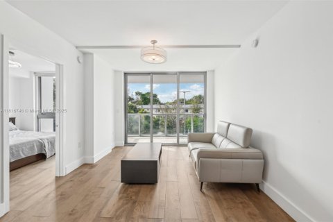 Condominio en venta en North Miami Beach, Florida, 2 dormitorios, 89.93 m2 № 1770654 - foto 8