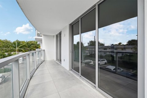 Condominio en venta en North Miami Beach, Florida, 2 dormitorios, 89.93 m2 № 1770654 - foto 25