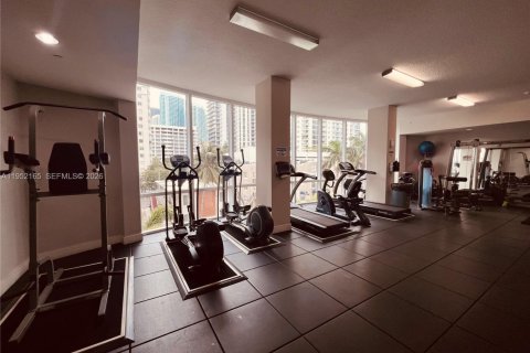 Adosado en venta en Miami, Florida, 2 dormitorios, 145.58 m2 № 2008556 - foto 19