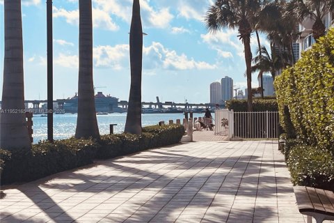 Adosado en venta en Miami, Florida, 2 dormitorios, 145.58 m2 № 2008556 - foto 26