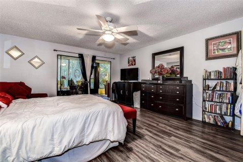 Condo in Bradenton, Florida, 2 bedrooms  № 1886957 - photo 12