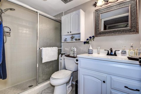 Condo in Bradenton, Florida, 2 bedrooms  № 1886957 - photo 20