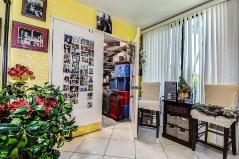 Condo in Bradenton, Florida, 2 bedrooms  № 1886957 - photo 22