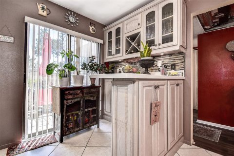 Condo in Bradenton, Florida, 2 bedrooms  № 1886957 - photo 9