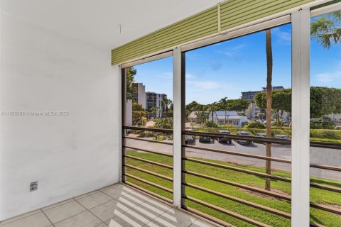 Купить кондоминиум в Авентура, Флорида 1 спальня, 68.84м2, № 2014855 - фото 22