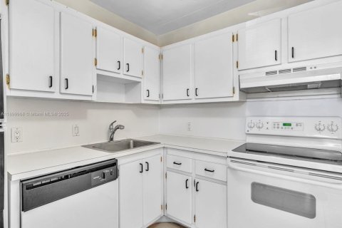 Купить кондоминиум в Авентура, Флорида 1 спальня, 68.84м2, № 2014855 - фото 9