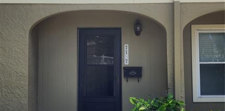 Touwnhouse à Tampa, Floride 3 chambres, 120.4 m2 № 1805166