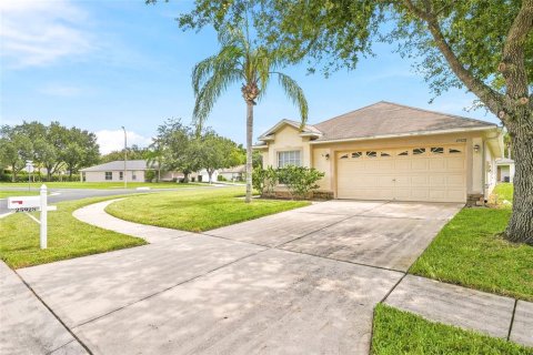 Casa en venta en Land O' Lakes, Florida, 3 dormitorios, 139.35 m2 № 2339444 - foto 2