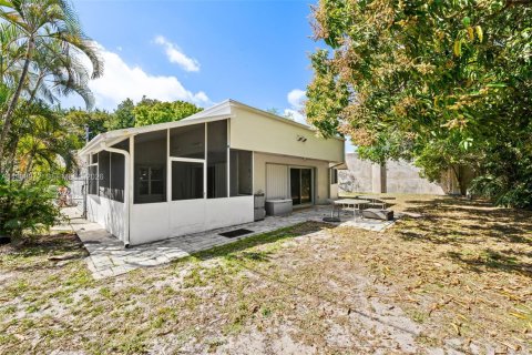 Villa ou maison à vendre à Boca Raton, Floride: 5 chambres, 174.28 m2 № 2051651 - photo 26