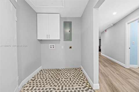 Villa ou maison à vendre à Boca Raton, Floride: 5 chambres, 174.28 m2 № 2051651 - photo 5