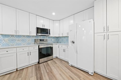 Villa ou maison à vendre à Boca Raton, Floride: 5 chambres, 174.28 m2 № 2051651 - photo 23