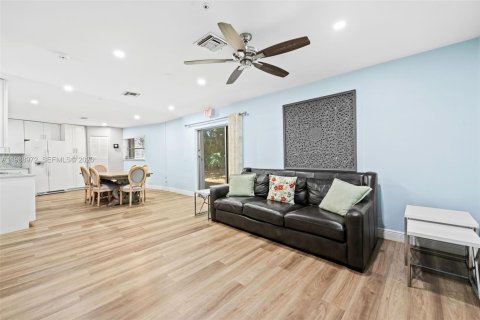 Villa ou maison à vendre à Boca Raton, Floride: 5 chambres, 174.28 m2 № 2051651 - photo 20