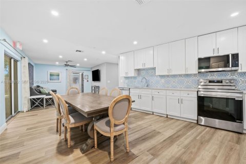 Villa ou maison à vendre à Boca Raton, Floride: 5 chambres, 174.28 m2 № 2051651 - photo 22