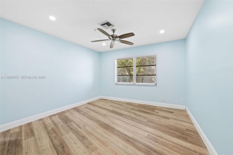 Villa ou maison à vendre à Boca Raton, Floride: 5 chambres, 174.28 m2 № 2051651 - photo 17