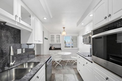 Copropriété à vendre à Sarasota, Floride: 2 chambres, 106.28 m2 № 1718963 - photo 10