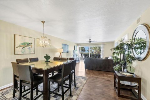 Copropriété à vendre à Sarasota, Floride: 2 chambres, 106.28 m2 № 1718963 - photo 16