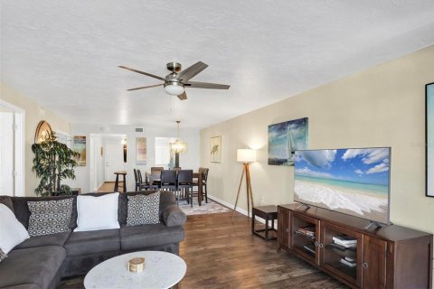Copropriété à vendre à Sarasota, Floride: 2 chambres, 106.28 m2 № 1718963 - photo 6