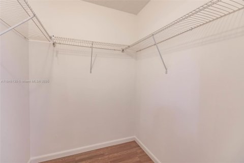 Condo in Greenacres, Florida, 2 bedrooms  № 1849316 - photo 29