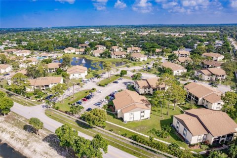 Condo in Greenacres, Florida, 2 bedrooms  № 1849316 - photo 30