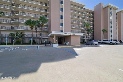 Condominio en venta en Ponce Inlet, Florida, 2 dormitorios, 114.27 m2 № 1256626 - foto 1