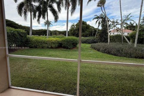 Снять в аренду виллу или дом в Уэстон, Флорида 4 спальни, 196.49м2, № 1965923 - фото 11