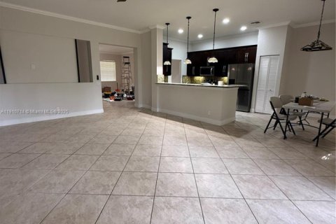 Снять в аренду виллу или дом в Уэстон, Флорида 4 спальни, 196.49м2, № 1965923 - фото 18