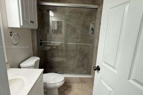 Снять в аренду виллу или дом в Уэстон, Флорида 4 спальни, 196.49м2, № 1965923 - фото 27