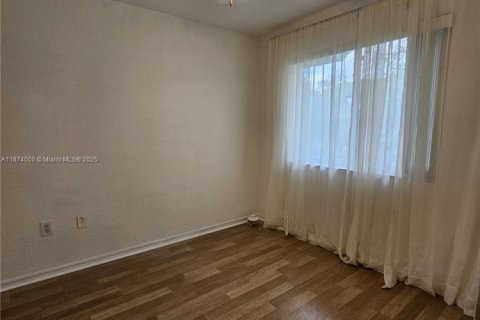 Купить таунхаус в Холливуд, Флорида 3 спальни, 133.78м2, № 2079553 - фото 11