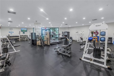 Condo in Saint Petersburg, Florida, 2 bedrooms № 2222426 - photo 29