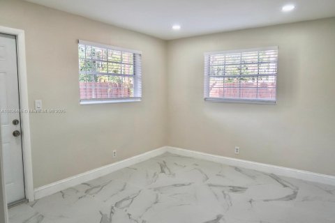Appartement à louer à Fort Lauderdale, Floride: 2 chambres, 161.46 m2 № 1820313 - photo 4
