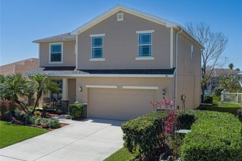 House in Ellenton, Florida 4 bedrooms, 235.04 sq.m. № 1550397 - photo 4