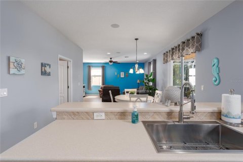 House in Ellenton, Florida 4 bedrooms, 235.04 sq.m. № 1550397 - photo 15