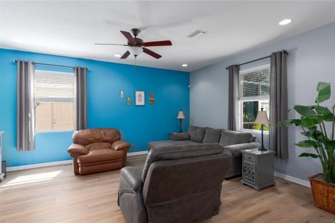 House in Ellenton, Florida 4 bedrooms, 235.04 sq.m. № 1550397 - photo 12