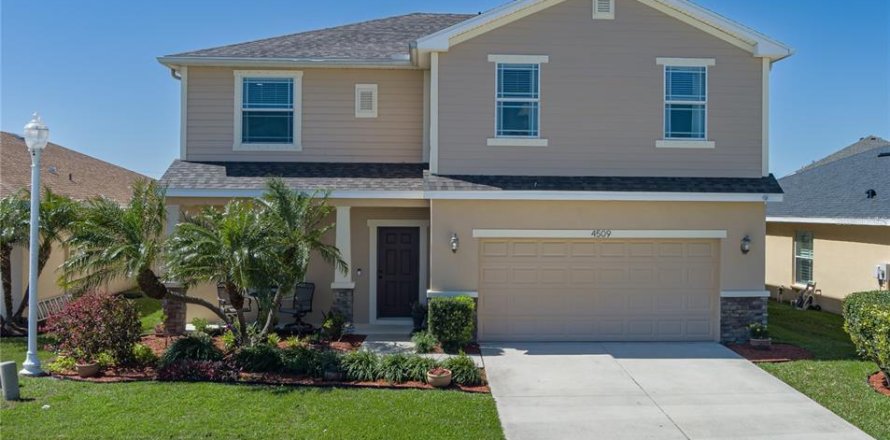 House in Ellenton, Florida 4 bedrooms, 235.04 sq.m. № 1550397