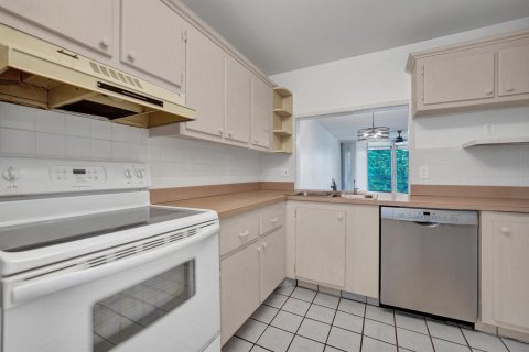 Снять в аренду кондоминиум в Дейви, Флорида 3 комнаты, 102.19м2, № 2086125 - фото 13