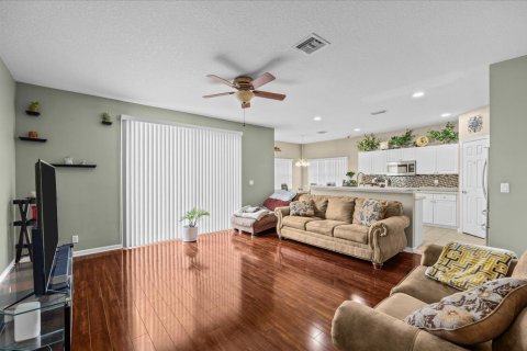 House in Port St. Lucie, Florida 4 bedrooms, 216.93 sq.m. № 2394838 - photo 11