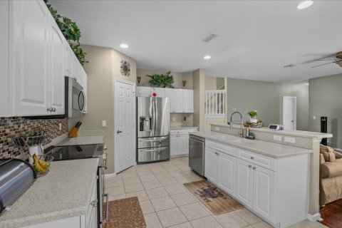 House in Port St. Lucie, Florida 4 bedrooms, 216.93 sq.m. № 2394838 - photo 14