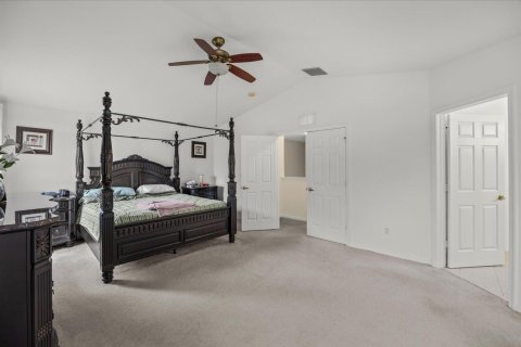 House in Port St. Lucie, Florida 4 bedrooms, 216.93 sq.m. № 2394838 - photo 23