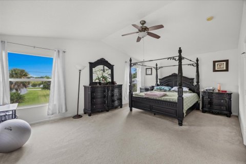 House in Port St. Lucie, Florida 4 bedrooms, 216.93 sq.m. № 2394838 - photo 22