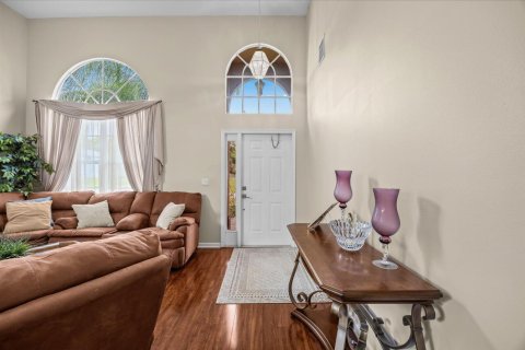 House in Port St. Lucie, Florida 4 bedrooms, 216.93 sq.m. № 2394838 - photo 6